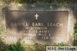 Daniel Earl Leach