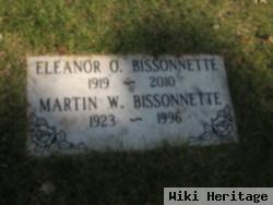 Martin W Bissonnette