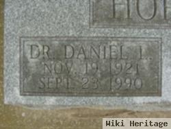 Dr Daniel L. Horrigan