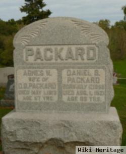 Daniel B Packard