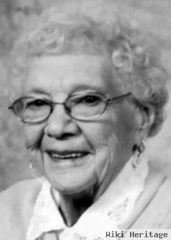 Edna May Larson Holbrook