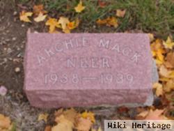 Archie Mack Neer