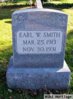 Earl W Smith