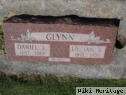 Daniel L Glynn