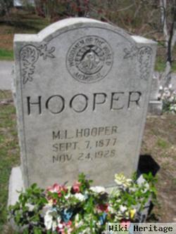 Manuel L. Hooper