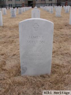 James E Skelton