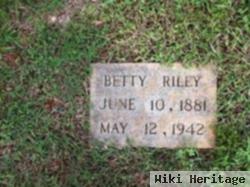 Bettie Walker Riley