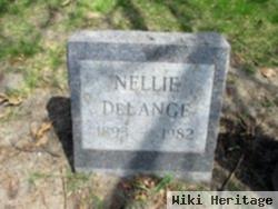 Nellie Delange