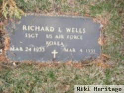 Richard L Wells