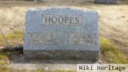 Robert T Hoopes
