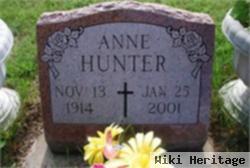 Anne Santa Hunter