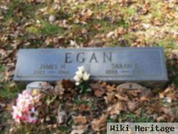 Sarah E Egan