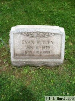 Evan Bullen