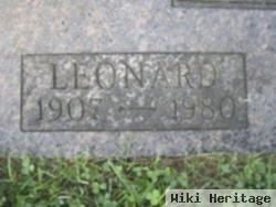 Leonard Wolfe