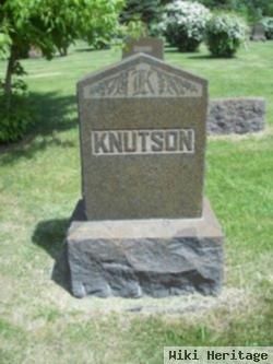 Anna Peterson Knutson