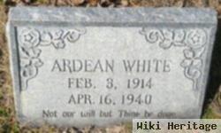 Noah Ardean White