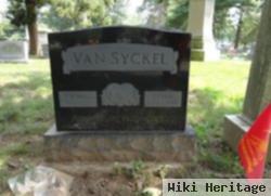 Lynn Marie Velthaus Van Syckel