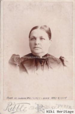 Eva Lisa Lundeen