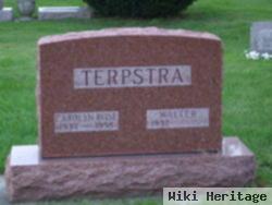 Carolyn R Terpstra