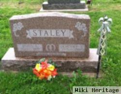 Dorothy E Staley