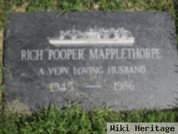 Rich "pooper" Maplethorpe