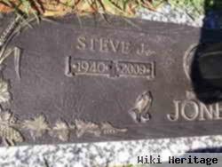 Steve Junior Jones