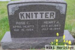 Henry August Knitter