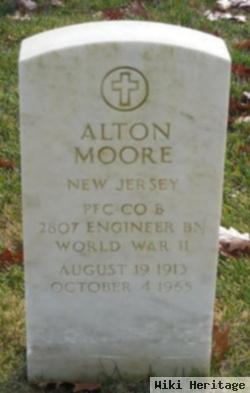 Alton Moore