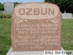 Daniel T Ozbun