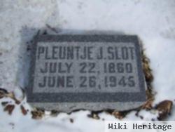 Pleuntje J. "blanche" Klein Slot