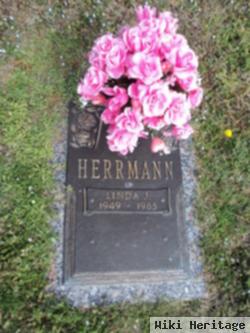 Linda J Herrmann