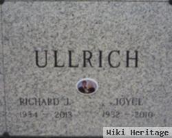 Richard J. Ullrich