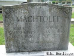 Sophie T Machtolff