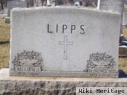 William D Lipps