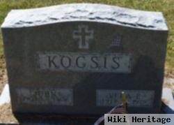 Vera E Kocsis