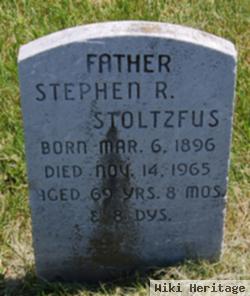 Stephen R Stoltzfus