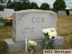 Earl R Cox