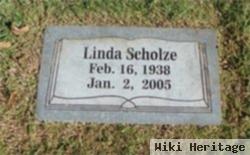 Linda Scholze