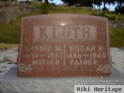 Minnie M Huck Kluth