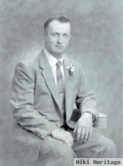 Edward J "ed" Puetz