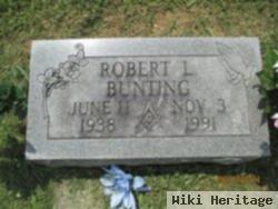 Robert L Bunting