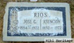 Jose G Rios