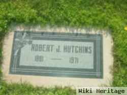 Robert J Hutchins