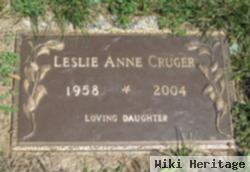 Leslie A Cruger