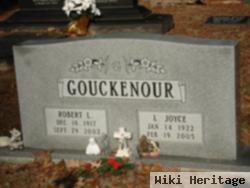 Robert L Gouckenour