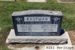 Isie "uncle" Kaufman