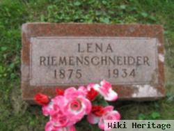 Lena Henze Riemenschneider