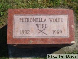 Petronella Wolfe