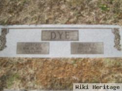 Gifford Dye