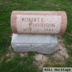 Robert E Davidson